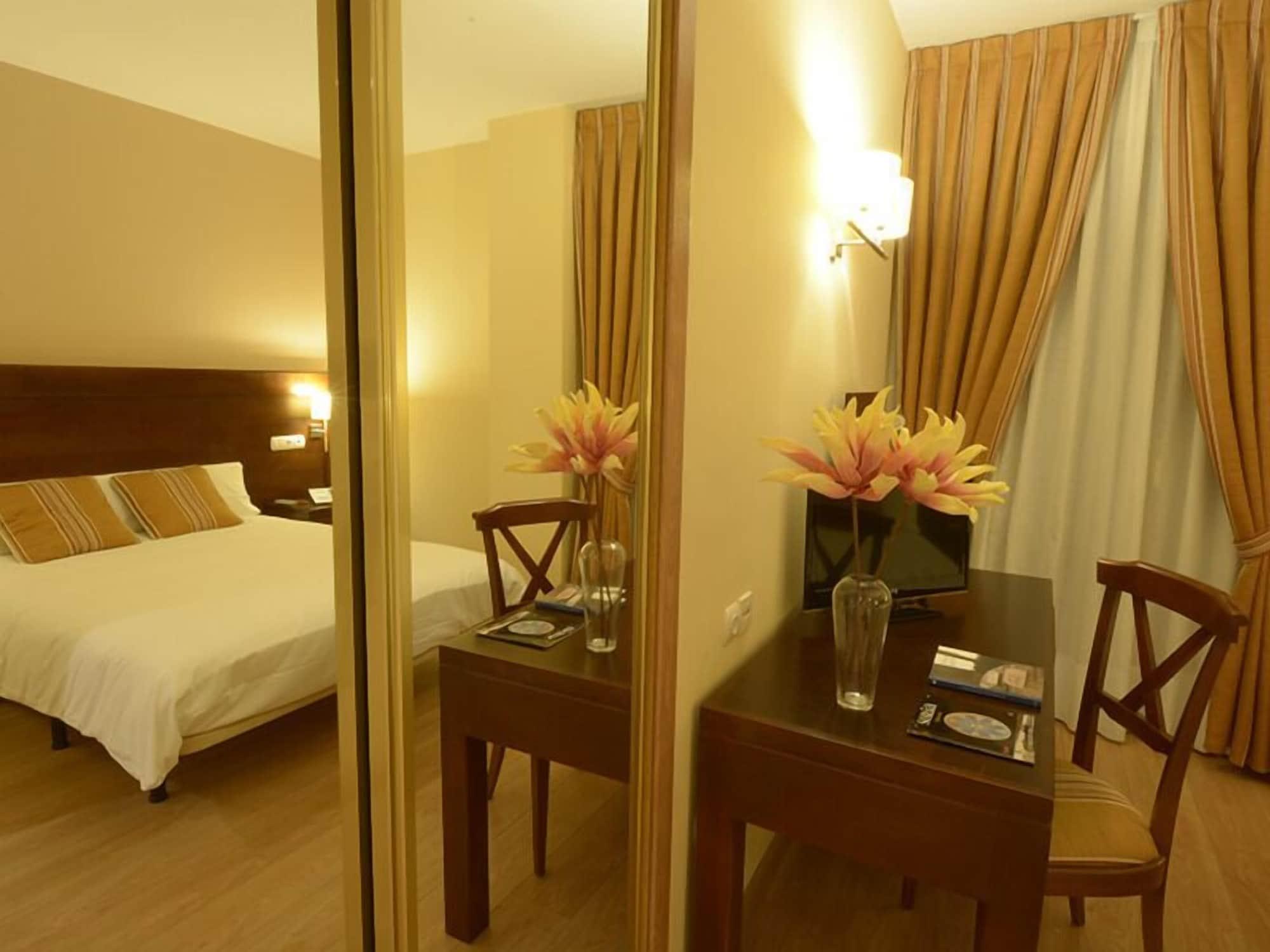 Hotel Campos De Castilla Soria Exterior photo