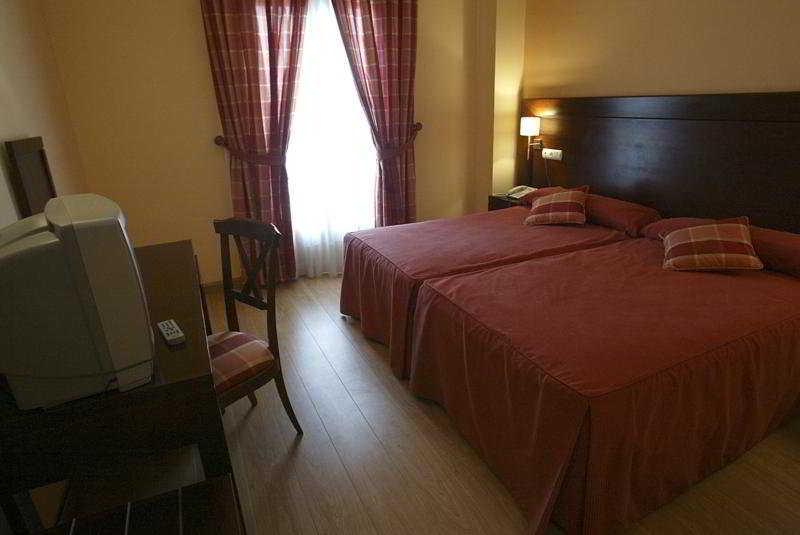 Hotel Campos De Castilla Soria Room photo